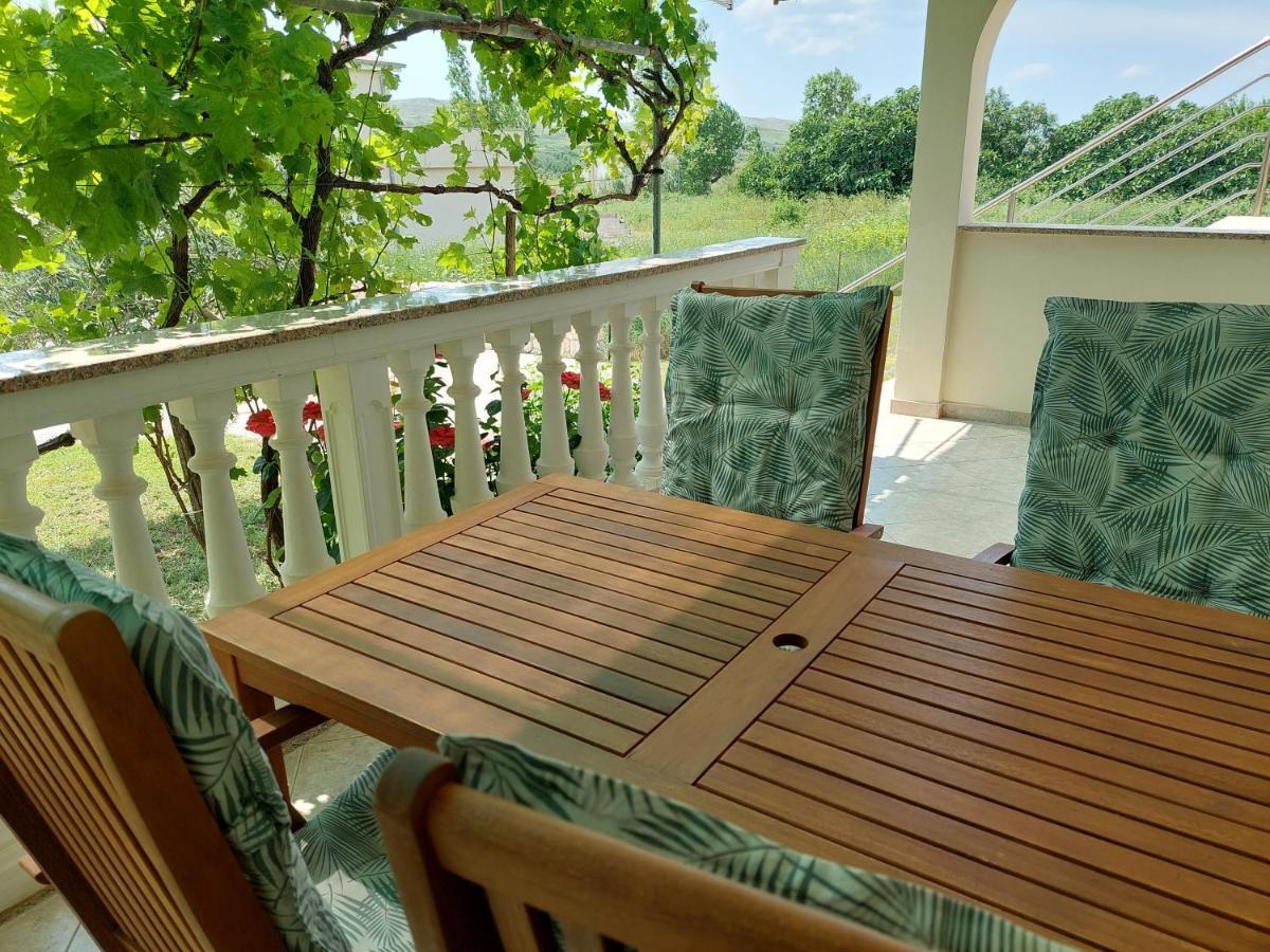 Apartments Vlašići Екстериор снимка